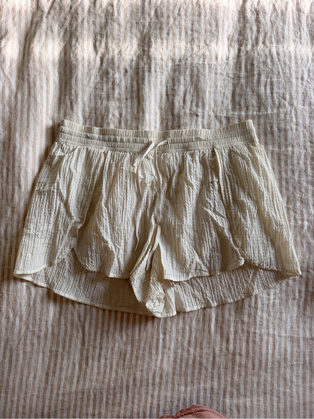 lululemon athletica Cream Lightweight Flutter Hem Athletic Shorts